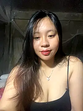 Snapshot of maianhcute chatting on 10-05-25, 01:04 maianhcute online show from 10-05-25, 01:04