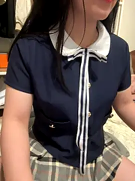 Snapshot of kem_2000 chatting on 12-14-25, 12:49 kem 2000 online show from 12-14-25, 12:49