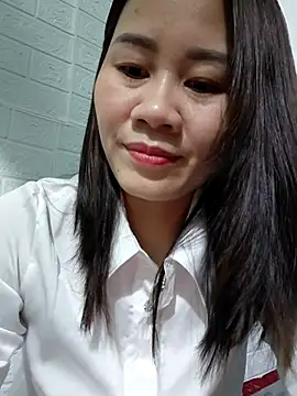 Snapshot of Singlemom69x chatting on 11-01-25, 02:08 Singlemom69x online show from 11-01-25, 02:08