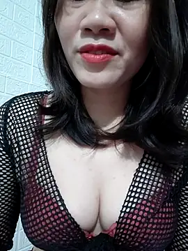 Singlemom69x online show from 04-24-26, 12:13