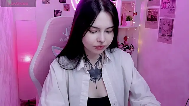Snapshot of Morana_Batt chatting on 05-05-26, 01:57 Morana Batt online show from 05-05-26, 01:57