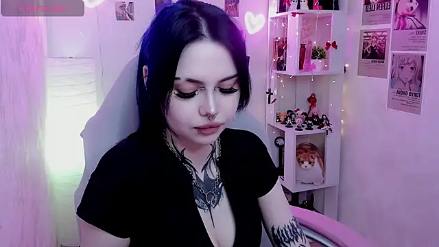Snapshot of Morana_Batt chatting on 06-06-26, 02:05 Morana Batt online show from 06-06-26, 02:05