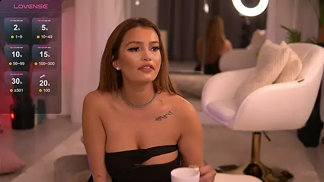 ZairaLure online show from 09-25-25, 04:05