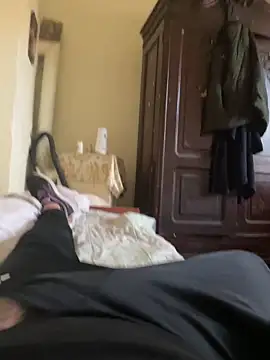 Snapshot of Daniel_cornel chatting on 09-16-25, 03:57 Daniel cornel online show from 09-16-25, 03:57