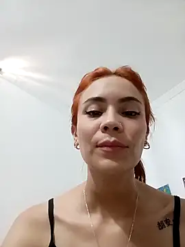 Snapshot of dulcelatin21 chatting on 09-13-25, 05:46 dulcelatin21 online show from 09-13-25, 05:46