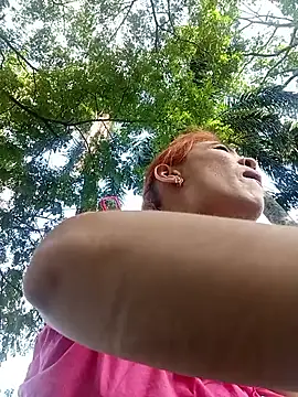 Snapshot of dulcelatin21 chatting on 09-16-25, 08:32 dulcelatin21 online show from 09-16-25, 08:32