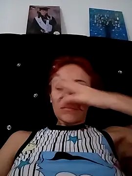 Snapshot of dulcelatin21 chatting on 10-06-25, 03:09 dulcelatin21 online show from 10-06-25, 03:09