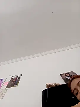 Snapshot of dulcelatin21 chatting on 10-17-25, 02:30 dulcelatin21 online show from 10-17-25, 02:30