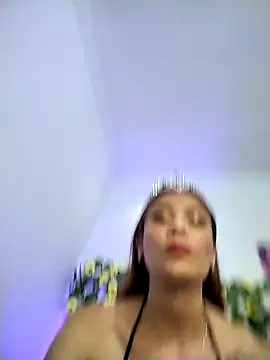 Snapshot of dulcelatin21 chatting on 10-20-25, 09:48 dulcelatin21 online show from 10-20-25, 09:48