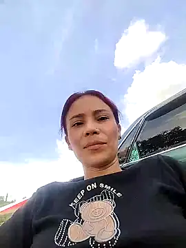 Snapshot of dulcelatin21 chatting on 11-04-25, 08:30 dulcelatin21 online show from 11-04-25, 08:30