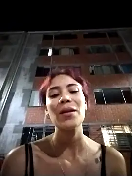 Snapshot of dulcelatin21 chatting on 11-28-25, 03:42 dulcelatin21 online show from 11-28-25, 03:42