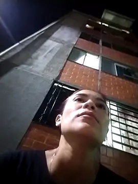 Snapshot of dulcelatin21 chatting on 12-02-25, 02:06 dulcelatin21 online show from 12-02-25, 02:06