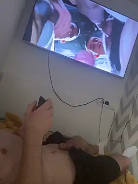 Snapshot of Seriy43 chatting on 11-14-25, 10:14 Seriy43 online show from 11-14-25, 10:14