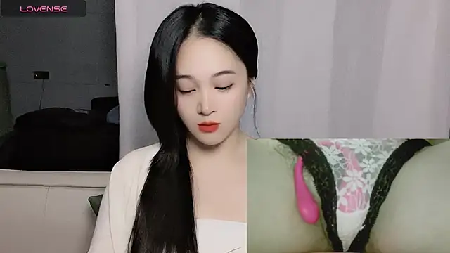 woaiqinqin online show from 10-20-25, 03:45