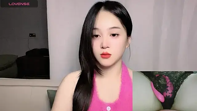 woaiqinqin online show from 11-08-25, 04:07