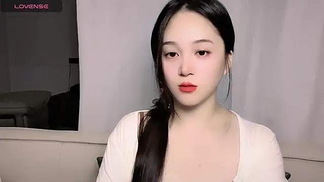 woaiqinqin online show from 11-16-25, 03:28