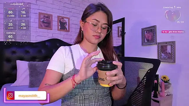 MAYASMITH   online show from 09-10-25, 02:11