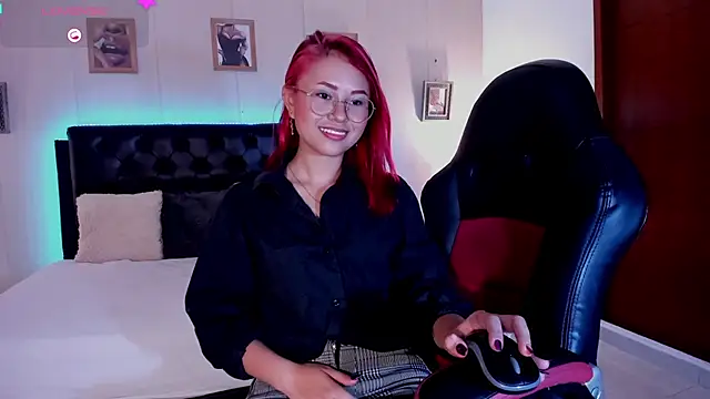 MAYASMITH   online show from 07-19-26, 05:44