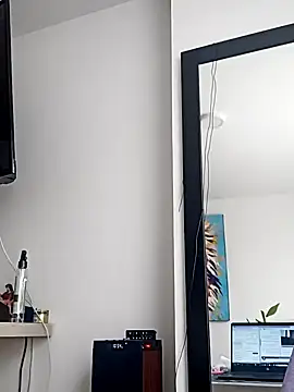 sarita star online show from 10-29-25, 03:47