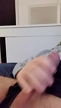 Snapshot of NewJoiner chatting on 10-10-25, 05:56 NewJoiner online show from 10-10-25, 05:56