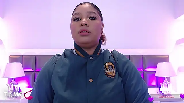 LennaEvans online show from 10-06-25, 10:45