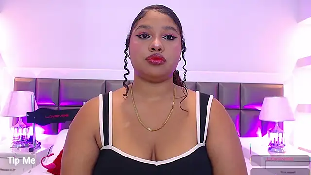 Snapshot of LennaEvans chatting on 11-03-25, 11:44 LennaEvans online show from 11-03-25, 11:44