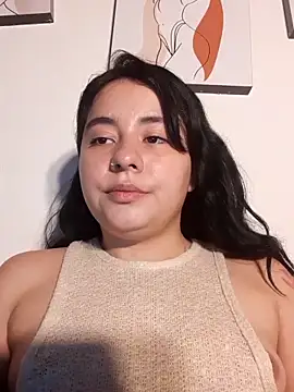 Snapshot of Yuli-27 chatting on 10-11-25, 03:17 Yuli-27 online show from 10-11-25, 03:17