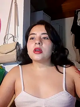 Snapshot of Yuli-27 chatting on 12-03-25, 08:18 Yuli-27 online show from 12-03-25, 08:18