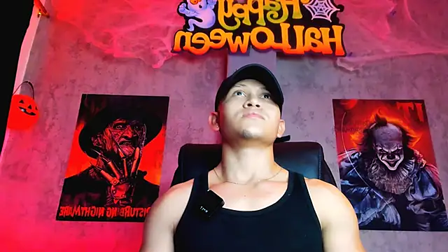 Snapshot of Manuel_FPG chatting on 10-13-25, 08:20 Manuel FPG online show from 10-13-25, 08:20