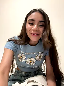 Snapshot of Ariovalle chatting on 09-13-25, 05:07 Ariovalle online show from 09-13-25, 05:07