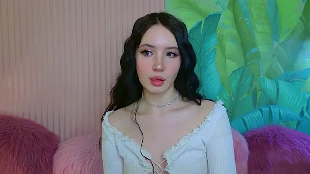 Snapshot of GraceMartinos chatting on 02-19-26, 08:38 GraceMartinos online show from 02-19-26, 08:38