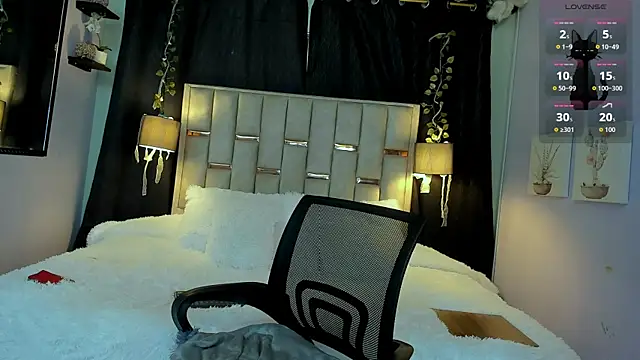 Snapshot of melody-rouss chatting on 11-03-25, 03:08 melody-rouss online show from 11-03-25, 03:08