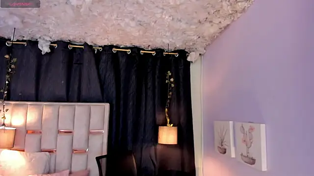 Snapshot of melody-rouss chatting on 11-27-25, 03:08 melody-rouss online show from 11-27-25, 03:08