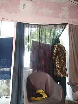 Snapshot of Miss_Sahiba chatting on 11-12-25, 04:46 Miss Sahiba online show from 11-12-25, 04:46