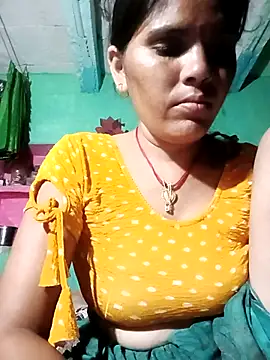 Snapshot of Sexy_queeny chatting on 09-11-25, 03:12 Sexy queeny online show from 09-11-25, 03:12