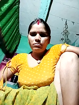 Snapshot of Sexy_queeny chatting on 09-16-25, 03:02 Sexy queeny online show from 09-16-25, 03:02