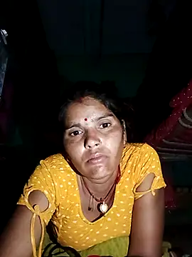 Snapshot of Sexy_queeny chatting on 09-21-25, 04:52 Sexy queeny online show from 09-21-25, 04:52