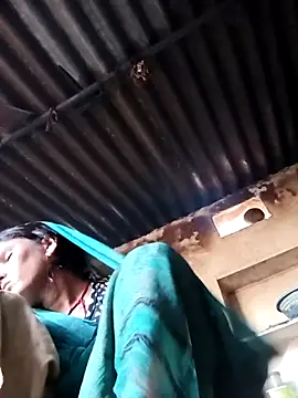 Snapshot of Sexy_queeny chatting on 09-25-25, 01:42 Sexy queeny online show from 09-25-25, 01:42