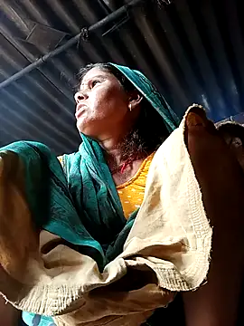 Snapshot of Sexy_queeny chatting on 10-01-25, 03:34 Sexy queeny online show from 10-01-25, 03:34