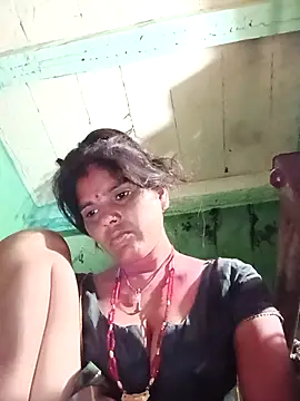 Snapshot of Sexy_queeny chatting on 10-02-25, 08:38 Sexy queeny online show from 10-02-25, 08:38