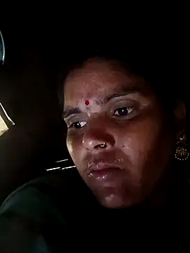 Snapshot of Sexy_queeny chatting on 10-04-25, 12:58 Sexy queeny online show from 10-04-25, 12:58