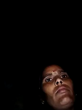 Snapshot of Sexy_queeny chatting on 10-12-25, 12:59 Sexy queeny online show from 10-12-25, 12:59