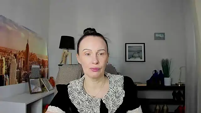 Velvet Jasmine online show from 03-07-26, 07:27