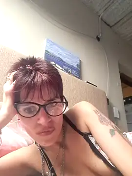 Snapshot of culitobosterook chatting on 09-28-25, 06:13 culitobosterook online show from 09-28-25, 06:13