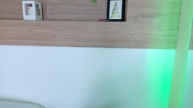 Darlyn tenderhot   online show from 04-25-26, 12:19