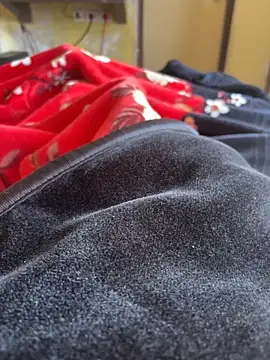 Snapshot of indianshycouple chatting on 02-19-26, 03:35 indianshycouple online show from 02-19-26, 03:35