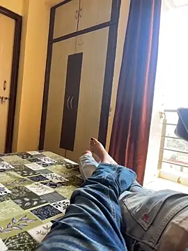 Snapshot of indianshycouple chatting on 02-26-26, 07:29 indianshycouple online show from 02-26-26, 07:29