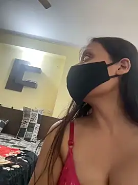 Snapshot of indianshycouple chatting on 03-08-26, 05:17 indianshycouple online show from 03-08-26, 05:17