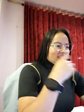 Daliz Leon online show from 10-11-25, 02:44