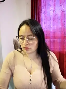 Daliz Leon online show from 10-22-25, 10:20